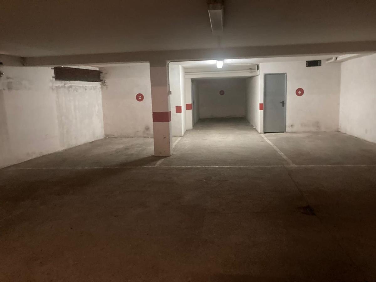 דירות בייסקאס Plaza Centro מראה חיצוני תמונה